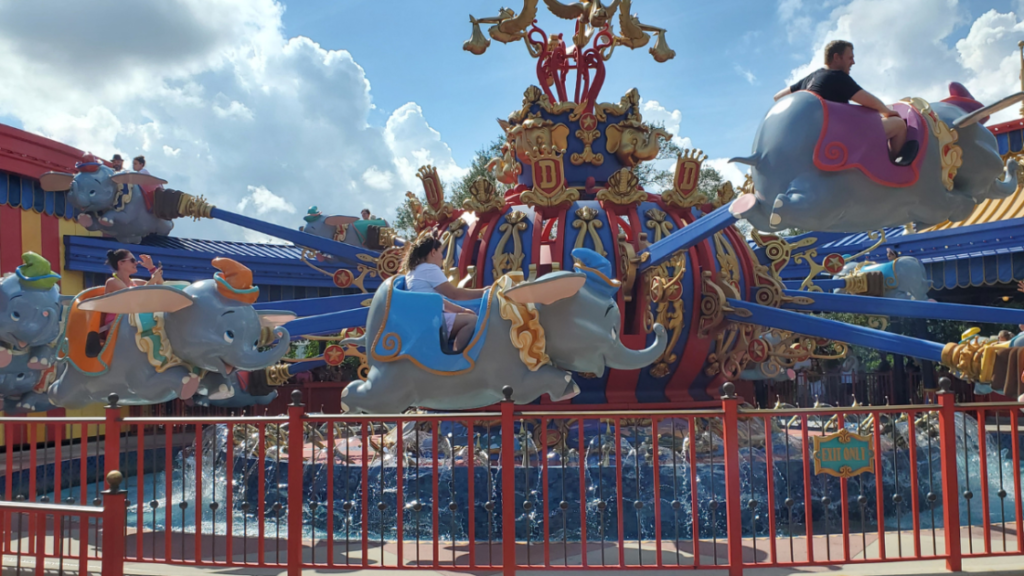 Dumbo attraction at Magic Kingdom