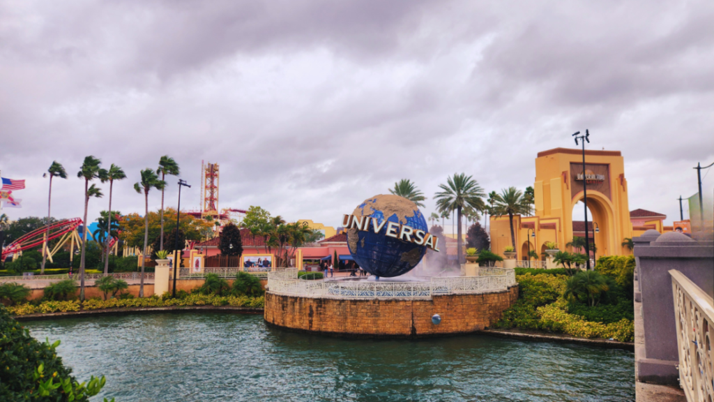 Universal Orlando entrance to Universal Studios