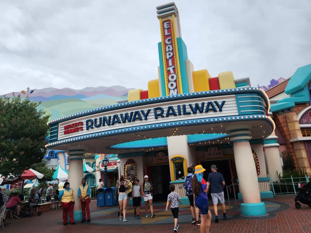 El Capatoon Theater in Mickey's toontown