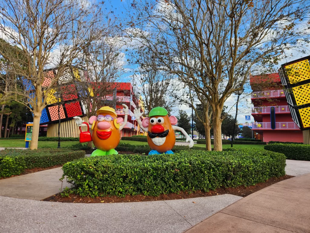 Mr and Mrs Potato Head at Disney's Pop Century Resort