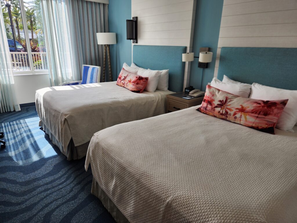 Sapphire Falls 2 queen standard room